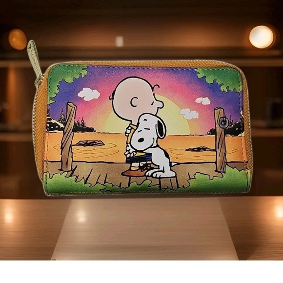 Loungefly PEANUTS Charlie Brown and Snoopy Sunset Happiness Wallet. - Picture 7 of 7